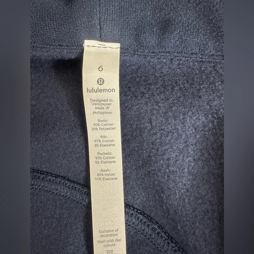 Lululemon Scuba Hoodie Light Cotton navy Fleece with advertising  size 6